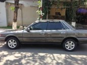 Cần bán Toyota Camry 1988, giá 106tr