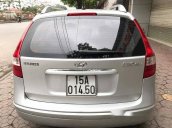 Cần bán lại xe Hyundai i30 cw đời 2011, màu bạc