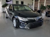 Bán Toyota Camry đời 2017, màu đen