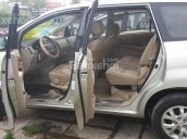 Bán xe Toyota Innova đời 2006 màu bạc 