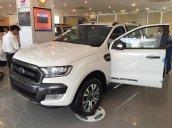 Bán ô tô Ford Ranger Wildtrak 2.2L - 4x2 AT đời 2017, màu trắng, giá chỉ 795 triệu