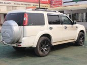 Cần bán Ford Everest 2.5AT đời 2012, màu trắng, 649 triệu