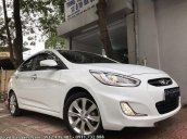 Cần bán gấp Hyundai Accent 1.4 AT năm 2014, màu trắng