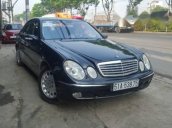 Bán xe cũ Mercedes E200 đời 2004, màu đen, giá chỉ 420 triệu