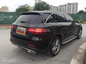 Cần bán Mercedes GLC 300 đời 2016, màu đen như mới