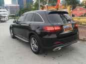 Cần bán Mercedes GLC 300 đời 2016, màu đen như mới