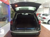 Dòng Suv nhập Đức Volkswagen Touareg 3.6l GP đời 2016, màu nâu, cam kết giá tốt.. LH Hương 0902.608.293