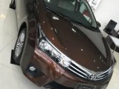 Cần bán xe Toyota Corolla Altis đời 2017, màu nâu, giá tốt