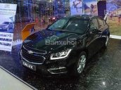 Bán ô tô Chevrolet Cruze LTZ 1.8L đời 2017, màu đen, hỗ trợ trả góp 100% giá xe