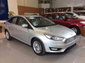 Bán Ford Focus Titanium - Tặng bộ phụ kiện