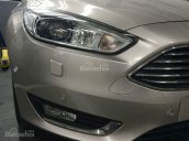 Bán Ford Focus Titanium - Tặng bộ phụ kiện