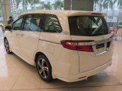 Bán xe Honda Odyssey 2.4 AT 2016, màu trắng