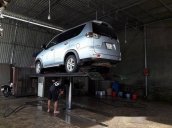 Cần bán Mitsubishi Zinger đời 2009, màu bạc chính chủ