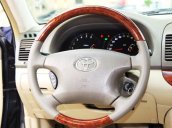 Bán Toyota Camry 3.0 V đời 2004, số tự động, màu đen, chạy được 80000 km giá chỉ 405 triệu