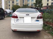 Cần bán xe Ford Fiesta đời 2012, màu trắng