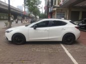 Cần bán xe Mazda 3 năm 2016, màu trắng như mới
