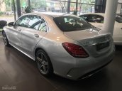 Cần bán xe Mercedes C300 AMG đời 2018, màu bạc