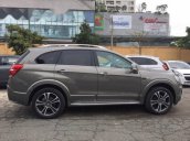 Bán xe Chevrolet Captiva 2.4L mới 2017, xám, giao ngay, 0903977703