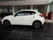 Bán xe Mazda 2 1.5L AT Hatchback đời 2017, màu trắng, giá tốt, trả góp 90%