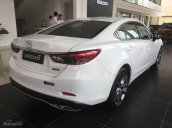 Bán xe Mazda 6 Mazda 6 đời 2017, màu trắng, giá 965tr