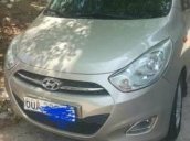 Gia đình bán Hyundai i10 đời 2011, màu bạc