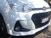 Cần bán xe Hyundai Grand i10 đời 2017, màu bạc, nhập khẩu nguyên chiếc