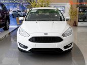 Bán ô tô Ford Focus Titanium 1.5 AT Sedan sản xuất 2017, màu trắng