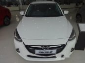 Bán Mazda 2 AT đời 2017, xe mới, màu trắng, giá 635tr