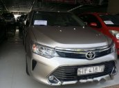 Bán Camry 2016, chạy được 300km, còn như mới