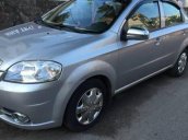 Cần bán gấp Daewoo Gentra đời 2009, màu bạc chính chủ