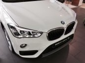 Bán xe BMW X1 sDrive18i 2017, màu trắng, nhập khẩu chính hãng