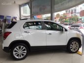 Chevrolet Trax 1.4L màu trắng 5 chỗ gầm cao, ưu đãi giá tốt - LH: 0945307489 Huyền Chevrolet