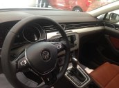 Cần bán Volkswagen Passat E năm 2015, màu trắng, nhập khẩu chính hãng - Lh: 0978877754