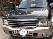 Gia đình bán Ford Everest năm 2005