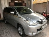 Chính chủ bán xe Toyota Innova đời 2011, màu bạc