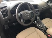 Bán Audi Q5 Premium Plus đời 2016, màu trắng, nhập khẩu