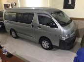 Nhà cần bán xe Toyota Hiace 2009, số sàn máy dầu