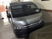 Nhà cần bán xe Toyota Hiace 2009, số sàn máy dầu