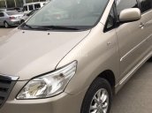 Nhà bán Toyota Innova đăng ký tháng 11-2014, mầu nâu vàng, số sàn. Xe chính chủ chạy 17289 km,, mới như trong hãng