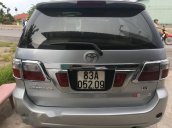 Cần bán lại xe Toyota Fortuner đời 2010, màu bạc