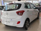 Cần bán Hyundai Grand i10 đời 2017, giao xe ngay