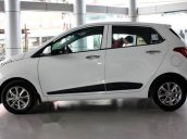 Cần bán Hyundai Grand i10 đời 2017, giao xe ngay