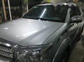 Cần bán lại xe Toyota Fortuner đời 2010, màu bạc