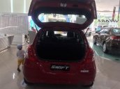 Bán ô tô Suzuki Swift năm 2017, màu đỏ, giá tốt