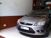 Nhà cần bán xe Ford Focus AT 2012, giá tốt