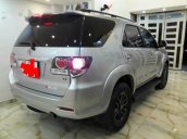 Chính chủ bán xe Toyota Fortuner 10/2016 số sàn, máy dầu