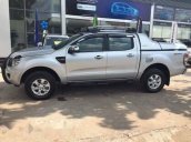 Cần bán xe Ford Ranger XLS AT đời 2014, màu bạc