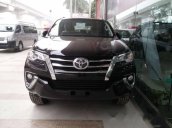 Bán ô tô Toyota Fortuner AT đời 2017, hoàn toàn mới