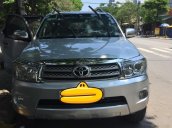 Gia đình cần bán xe Fortuner 2009, màu bạc, số sàn, máy dầu, xe nguyên rin