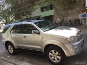 Gia đình cần bán xe Fortuner 2009, màu bạc, số sàn, máy dầu, xe nguyên rin